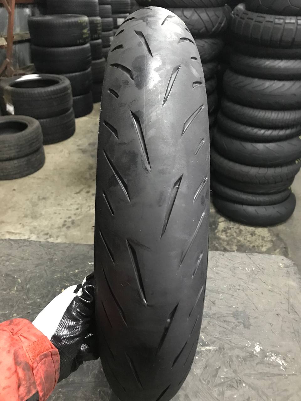 120/70 R17 Bridgestone Battlax Hypersport S22F
