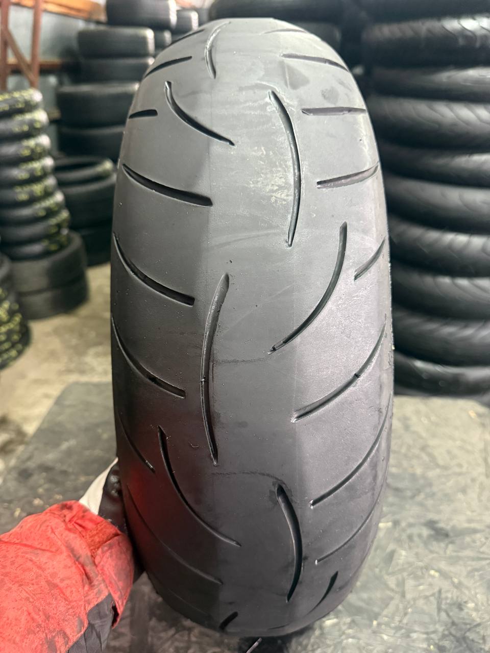 180/55 R17 Metzeler Roadtec Z8 Interact