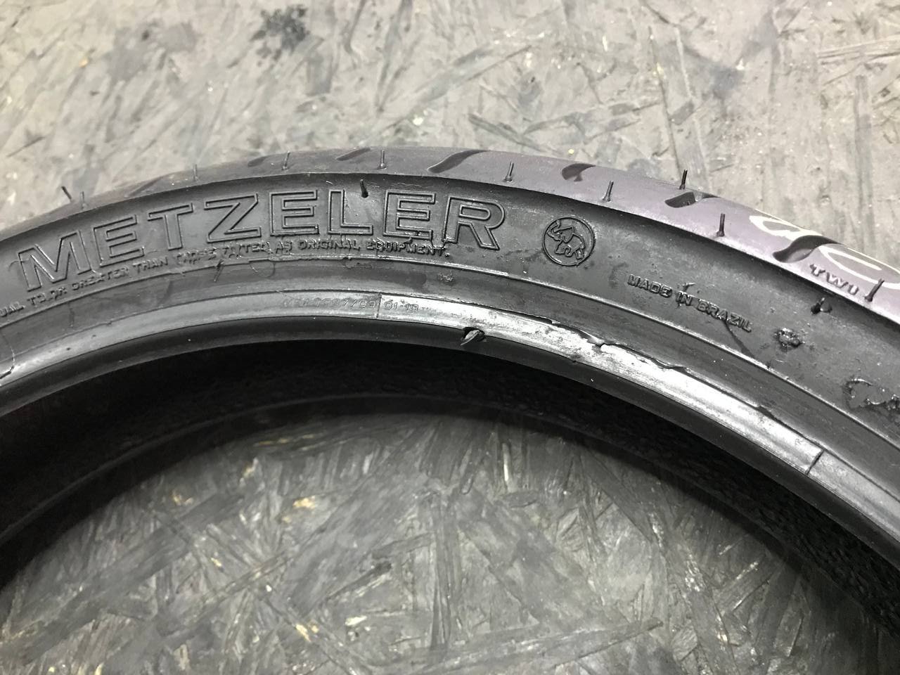 110/70 R16 Metzeler Feelfree