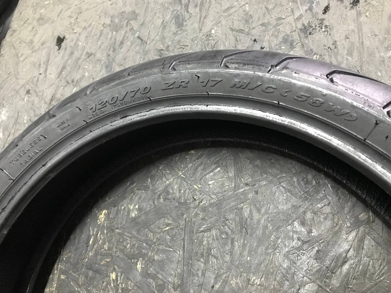 120/70 R17 Pirelli Angel ST