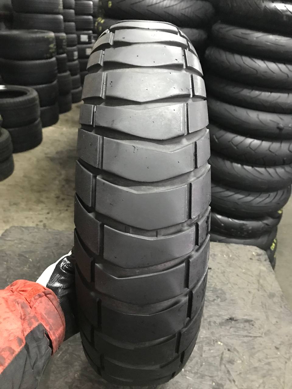 150/70 R17 Metzeler Karoo Street