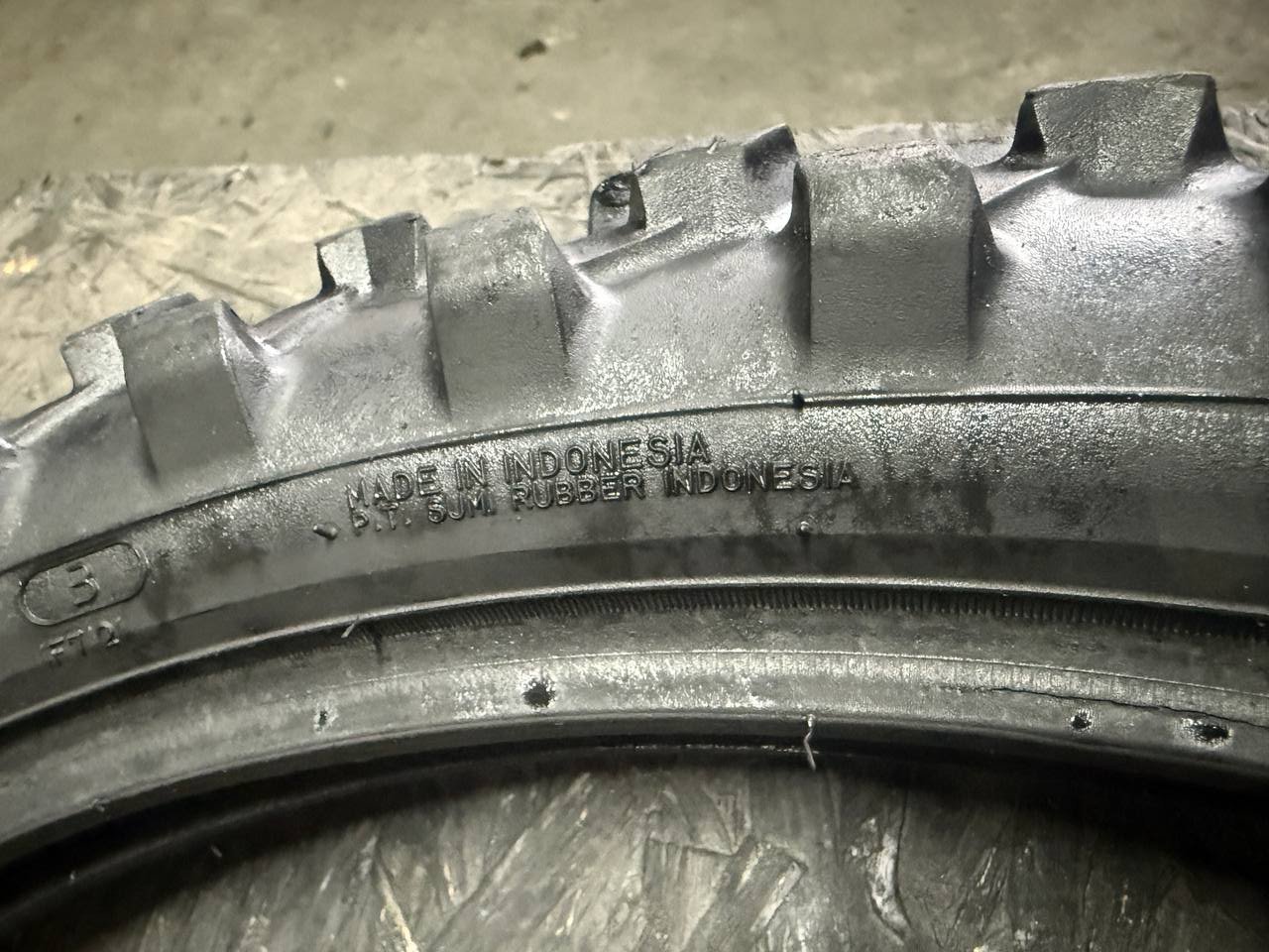 80/100 R21 Dunlop Geomax MX34F