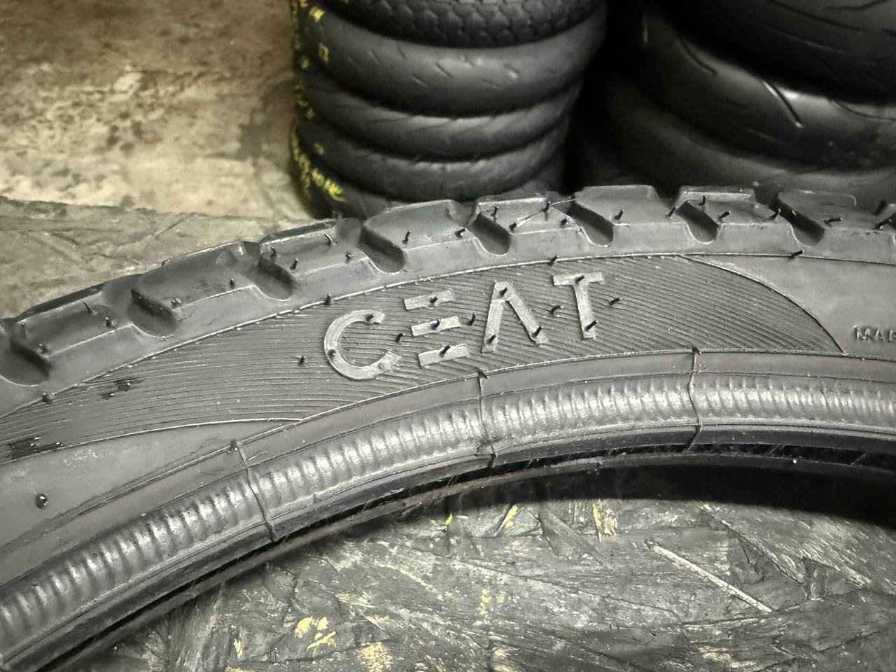 90/90 R21 Ceat Gripp-XL F