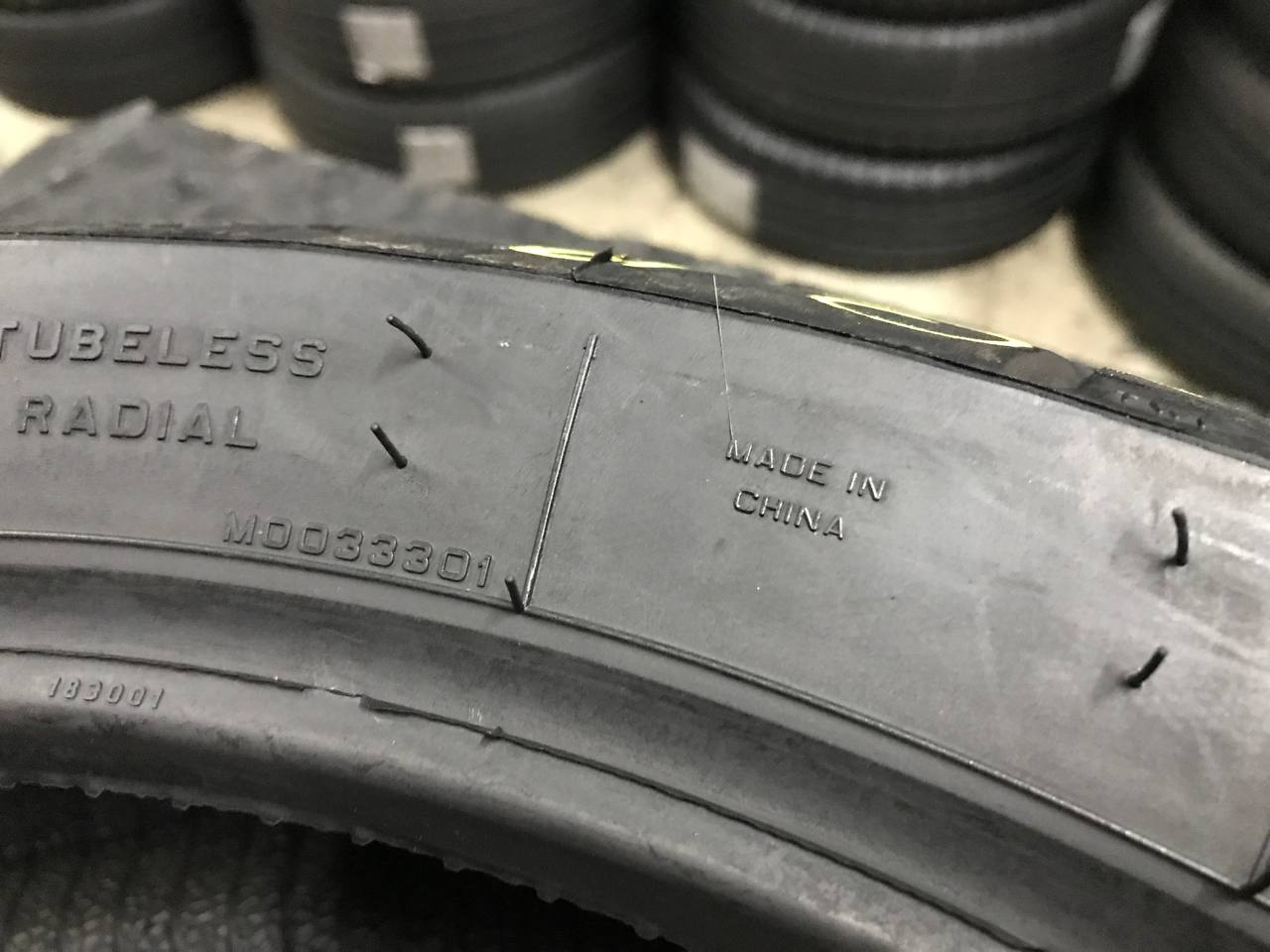 160/60 R18 Metzeler Roadtec Z6