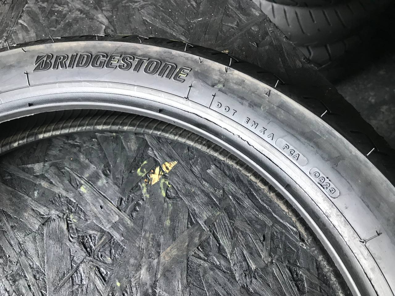 100/90 R18 Bridgestone Battlax BT46F