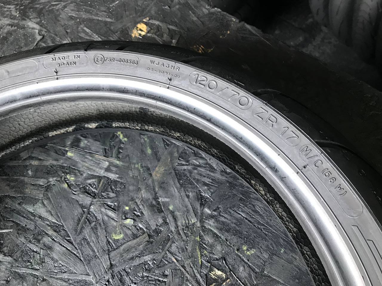 120/70 R17 Michelin Pilot Power 2CT