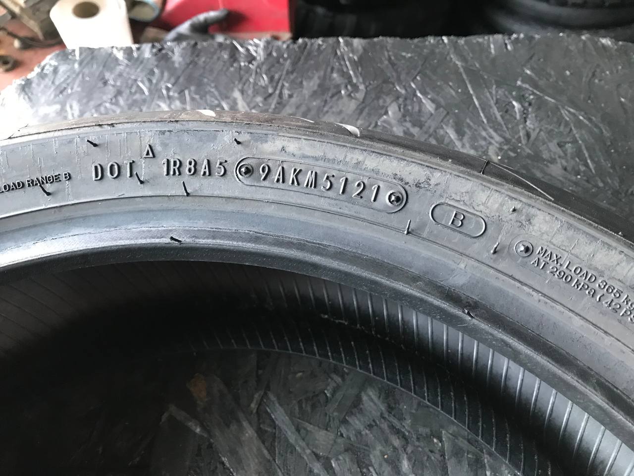 180/55 R17 Dunlop SportMax RoadSport 2