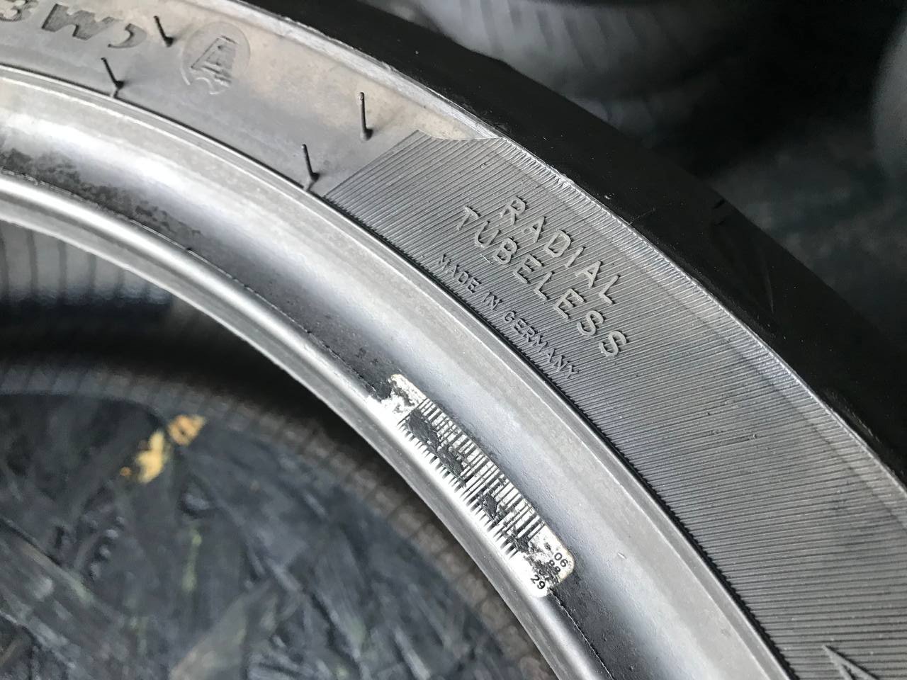 180/55 R17 Pirelli Angel GT II