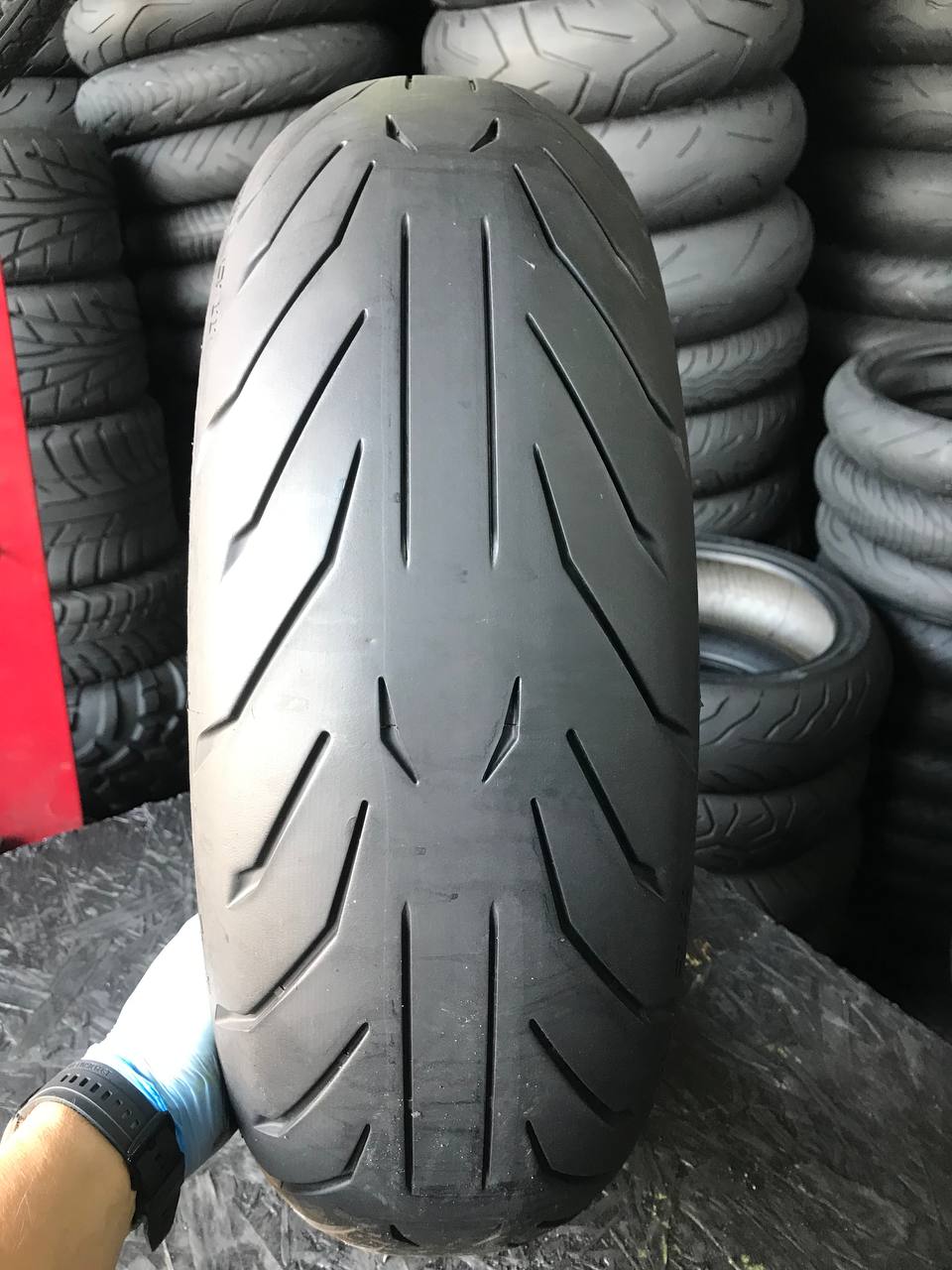 180/55 R17 Pirelli Angel GT II