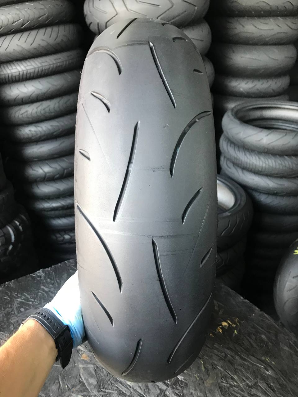 160/60 R17 Dunlop SportMax D214
