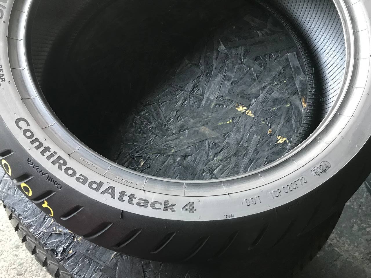 180/55 R17 Continental ContiRoadAttack 4