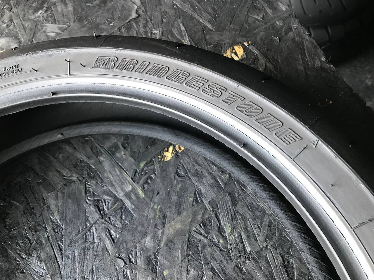 120/70 R17 Bridgestone Battlax Hypersport BT016F