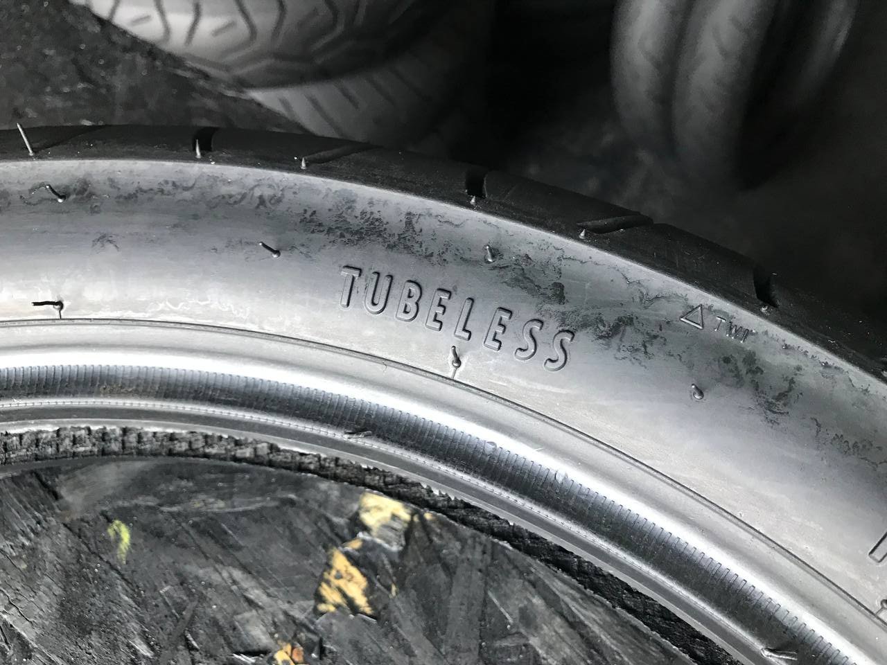 100/90 R17 Continental ContiGO