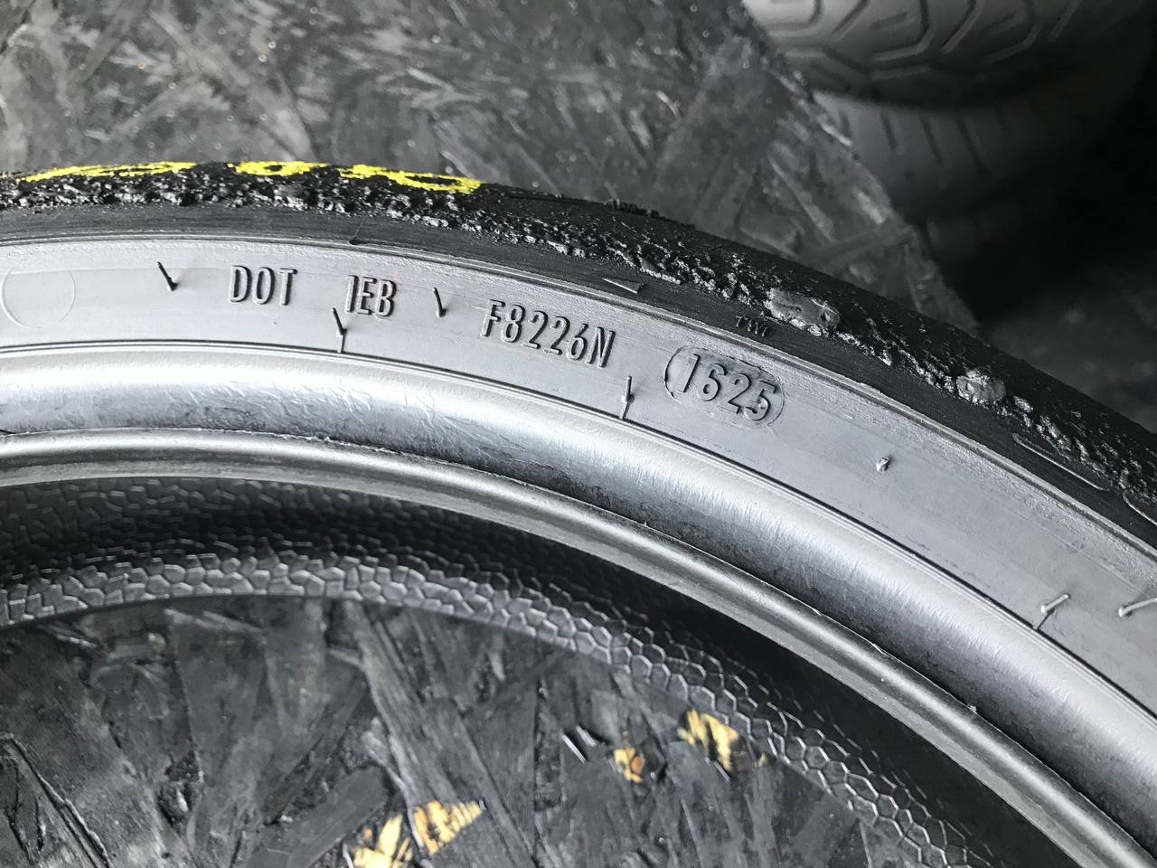 120/70 R17 Pirelli Diablo Supercorsa SP
