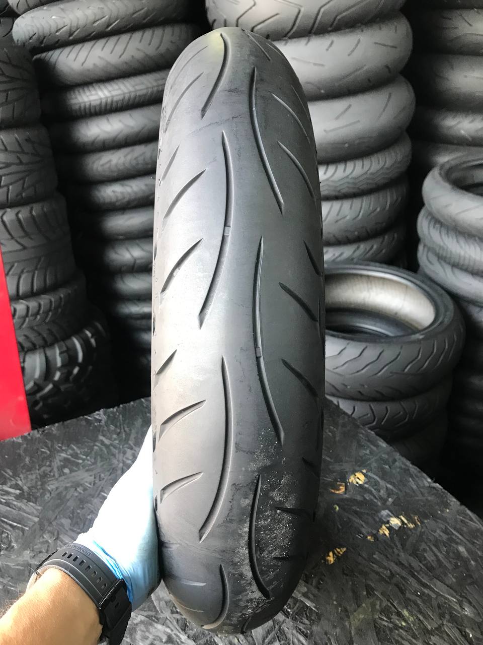 110/70 R17 Metzeler Sportec M5 Interact