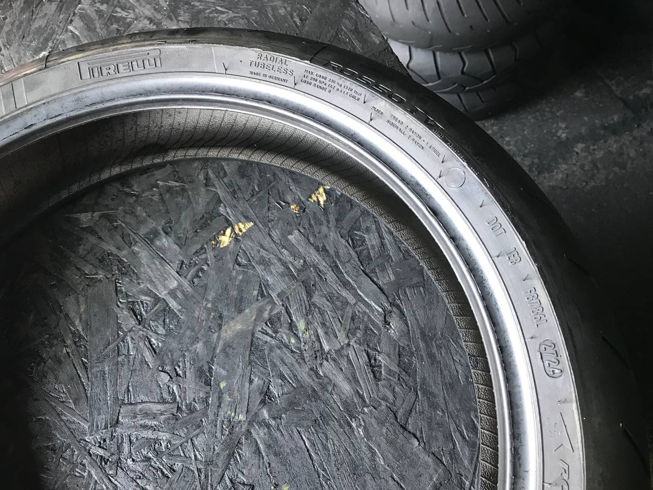 120/70 R17 Pirelli Diablo Rosso IV