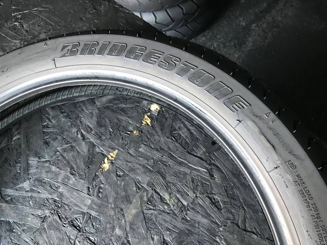 100/90 R19 Bridgestone Exedra Max