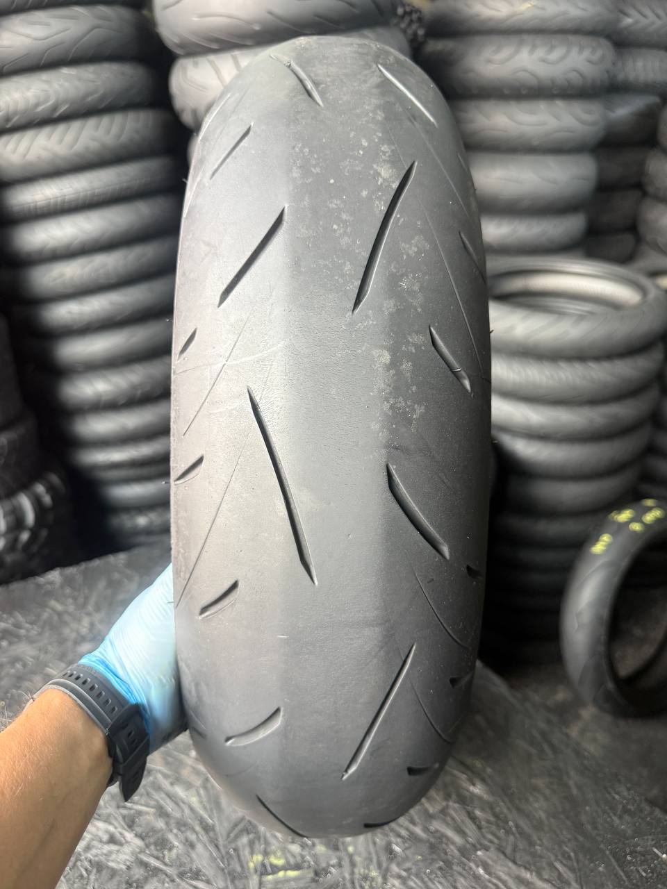 160/60 R17 Dunlop SportMax RoadSport 2