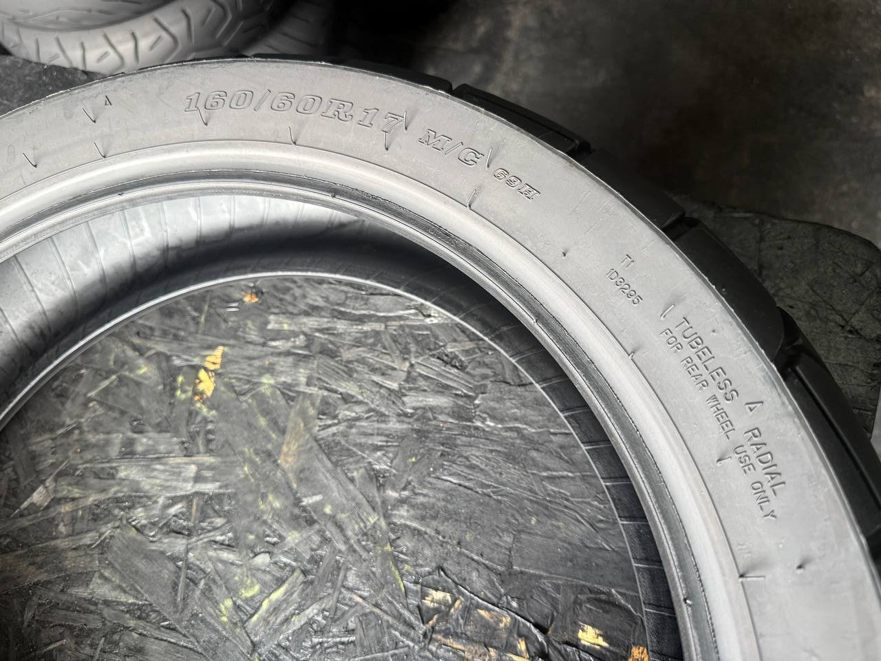 160/60 R17 Dunlop Trailmax Mixtour