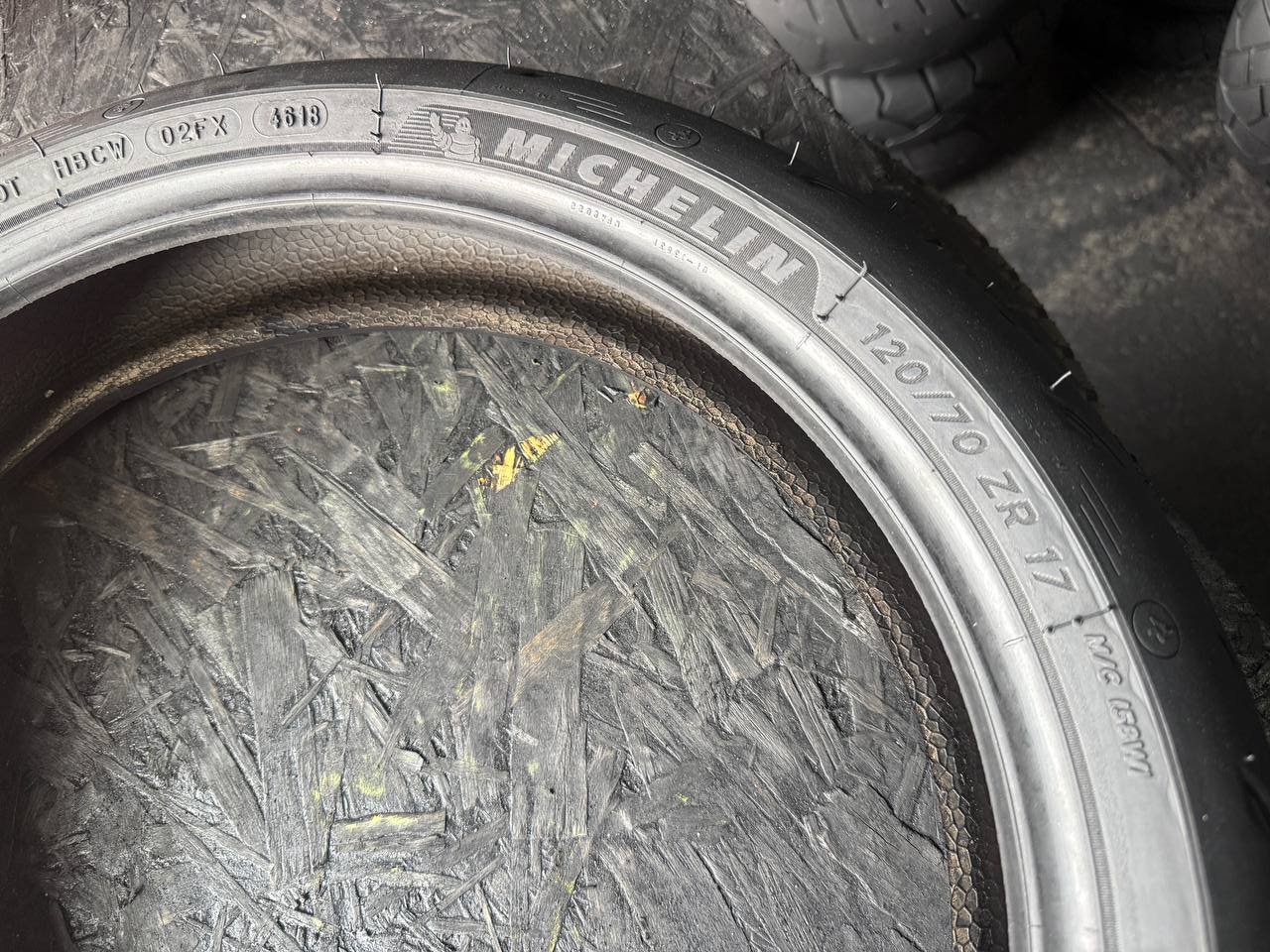 120/70 R17 Michelin Power RS