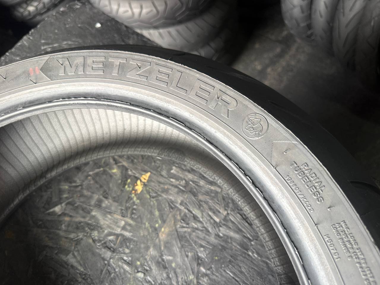 190/55 R17 Metzeler Sportec M7 RR