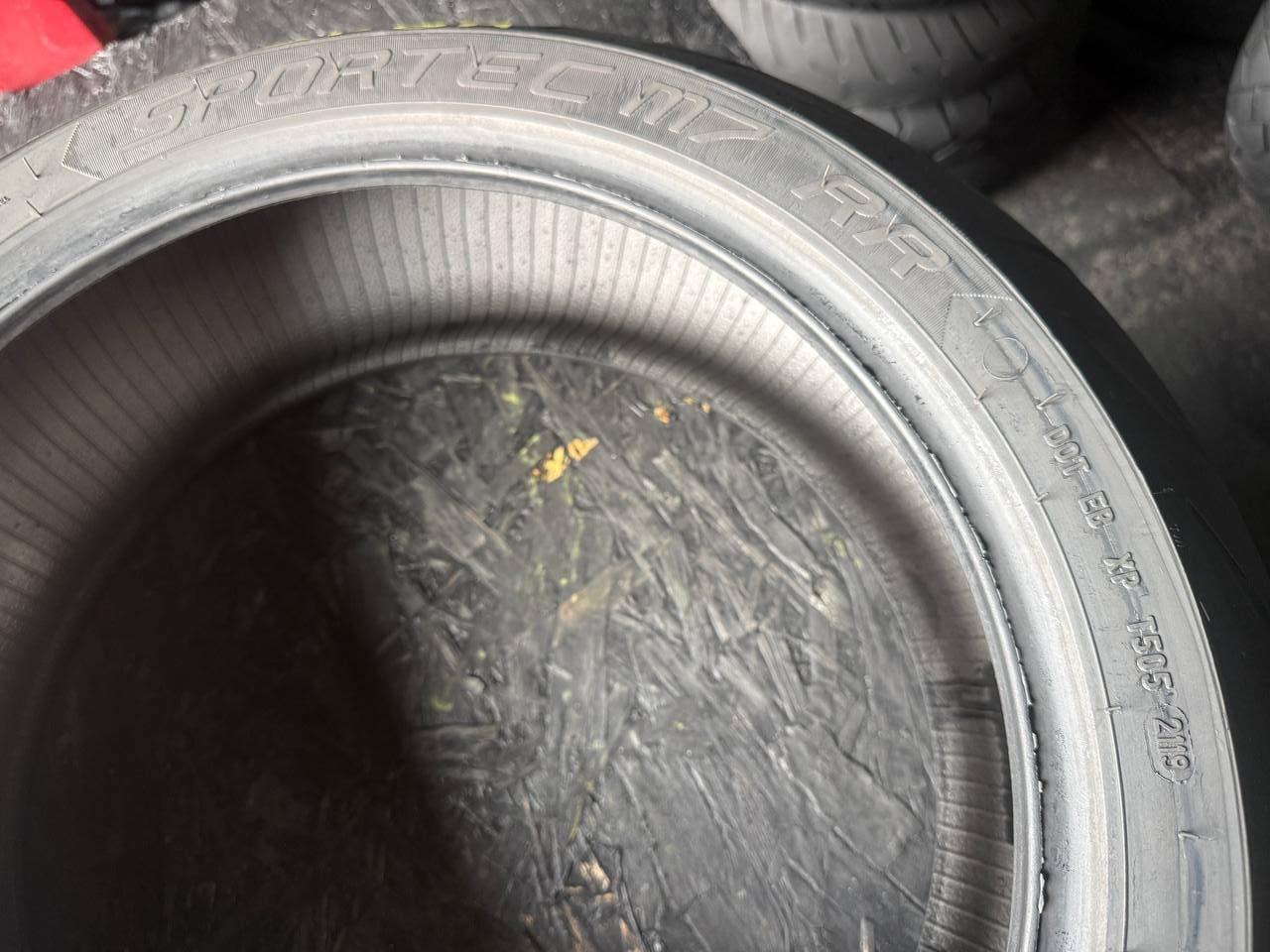 190/55 R17 Metzeler Sportec M7 RR