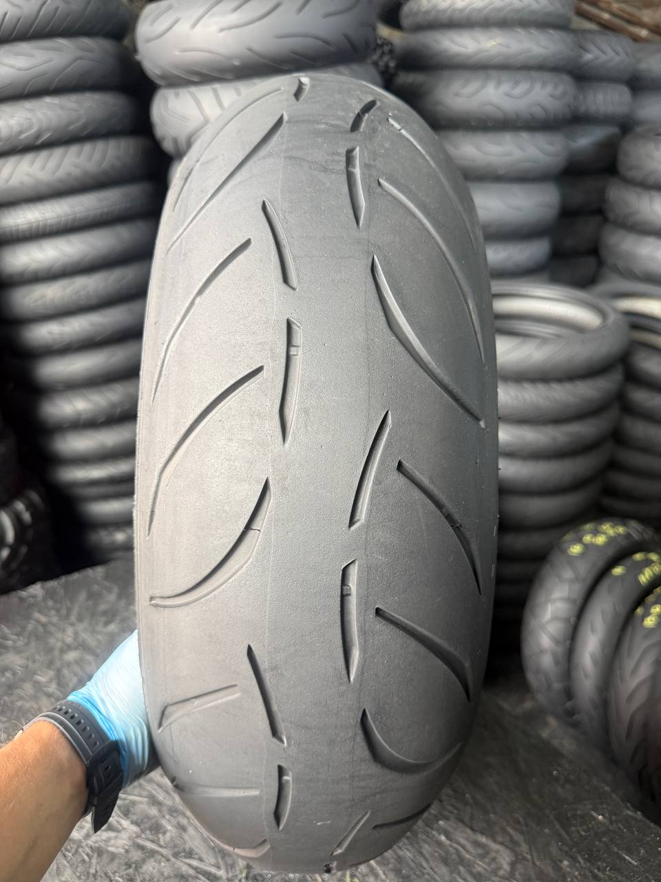 190/55 R17 Metzeler Sportec M7 RR