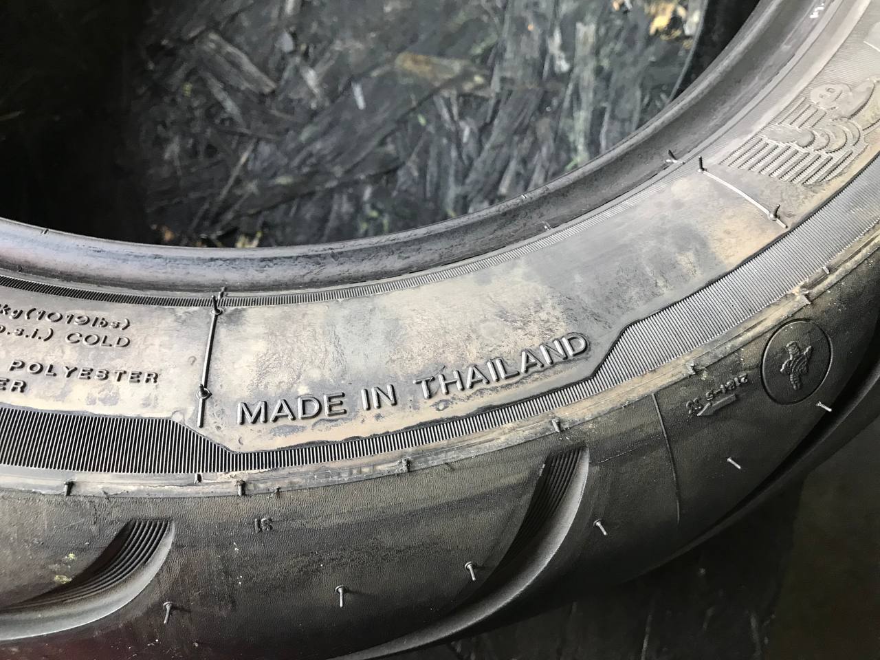 180/65 R16 Michelin Commander III
