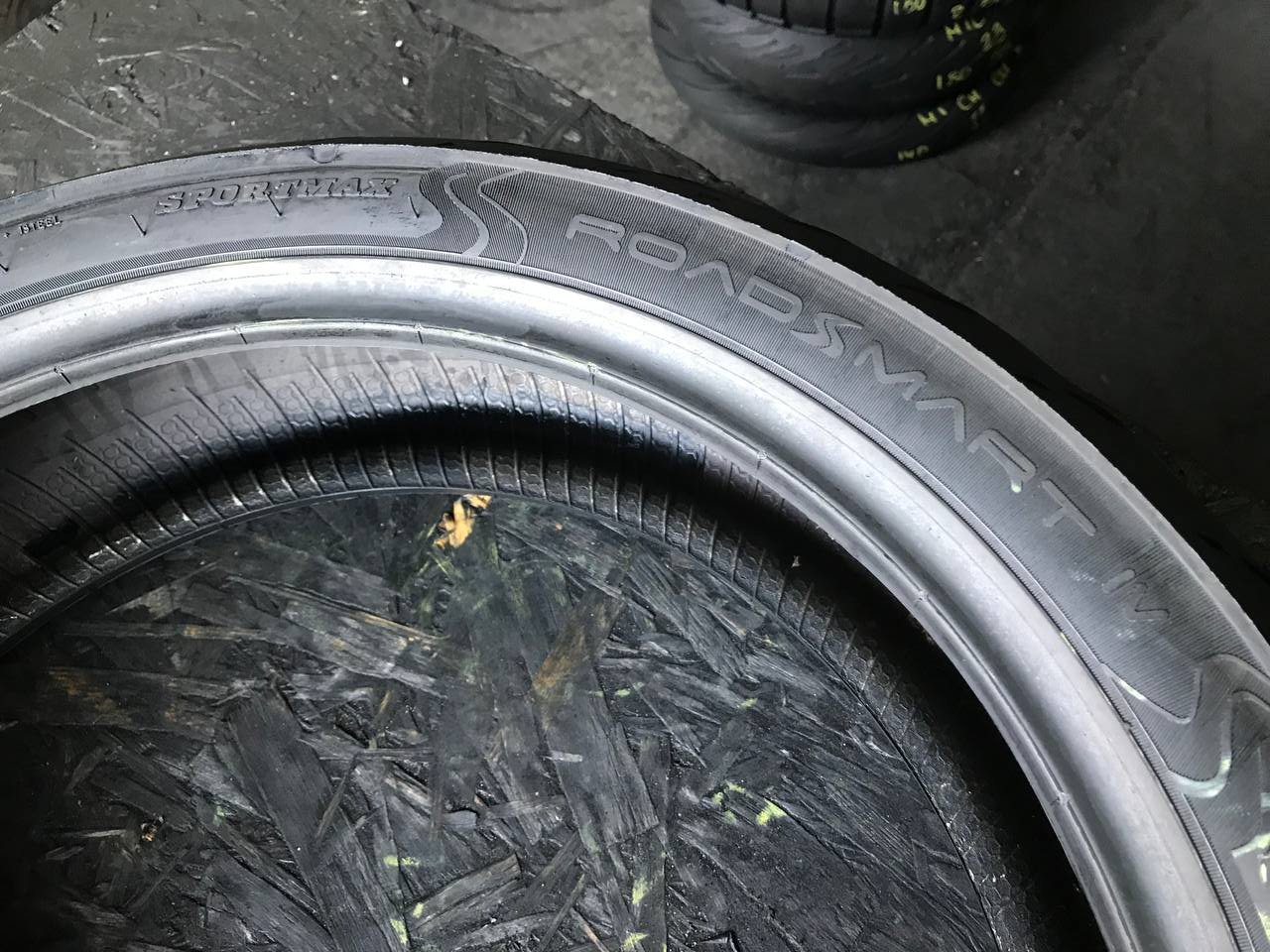 170/60 R17 Dunlop SportMax RoadSmart IV