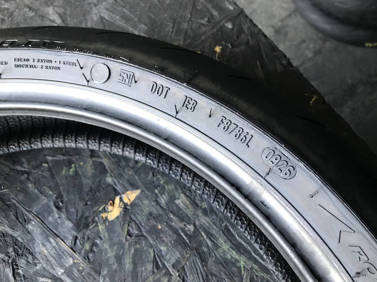 120/70 R17 Pirelli Diablo Rosso IV