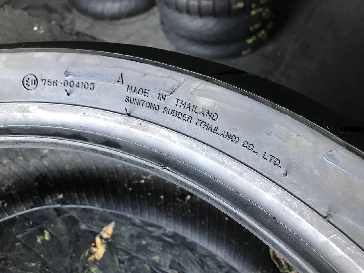 180/55 R17 Dunlop SportMax RoadSport 2