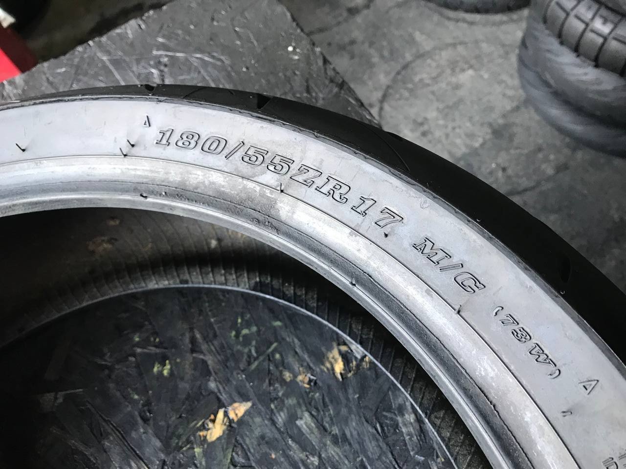 180/55 R17 Dunlop SportMax RoadSport 2