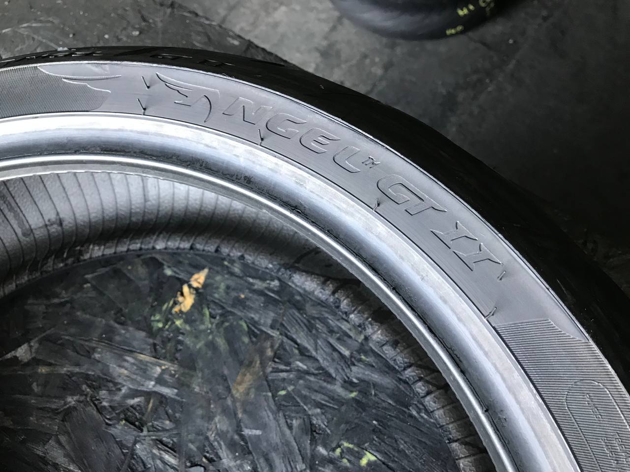 180/55 R17 Pirelli Angel GT II