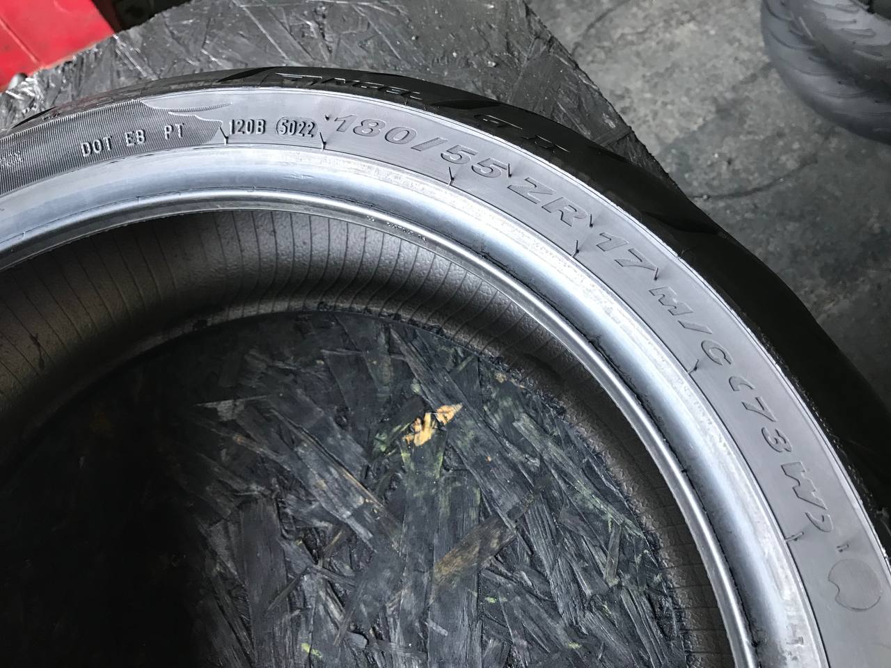 180/55 R17 Pirelli Angel GT II