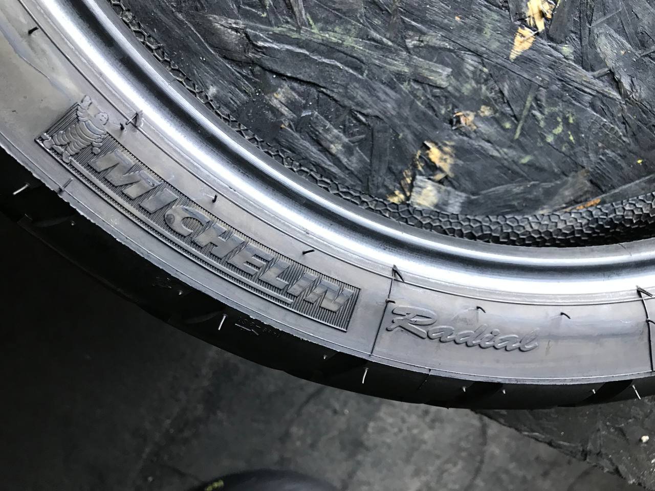 110/80 R19 Michelin Anakee 2