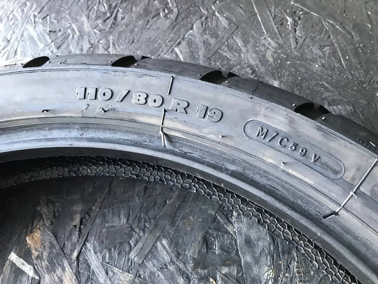 110/80 R19 Michelin Anakee 2