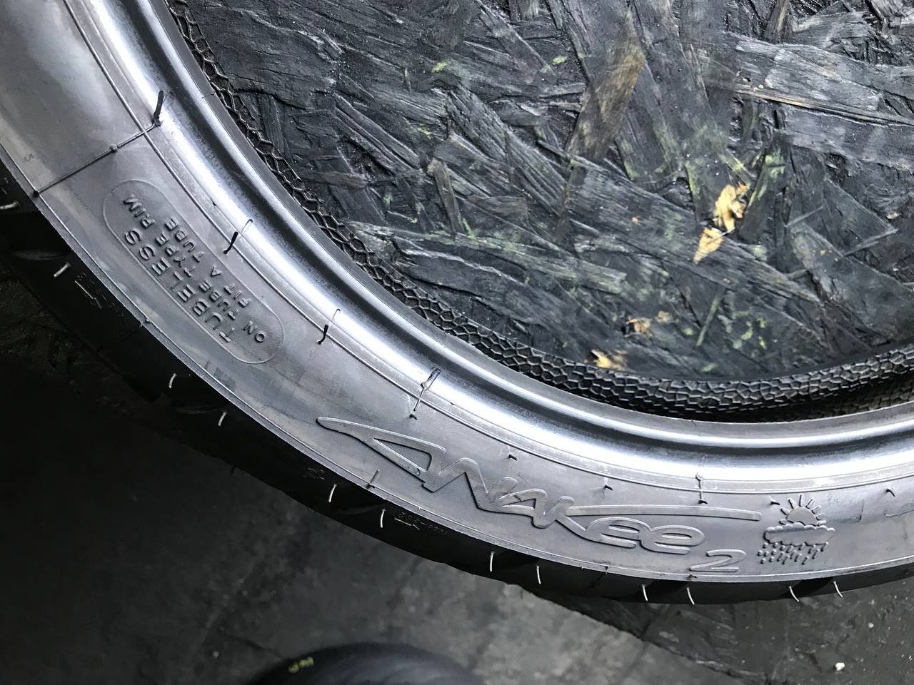 110/80 R19 Michelin Anakee 2