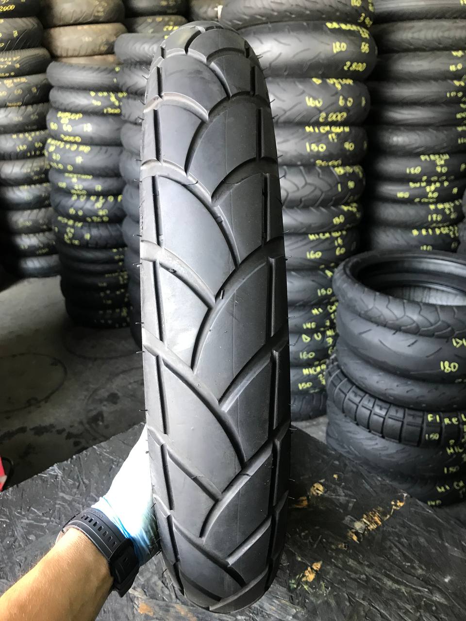 110/80 R19 Michelin Anakee 2