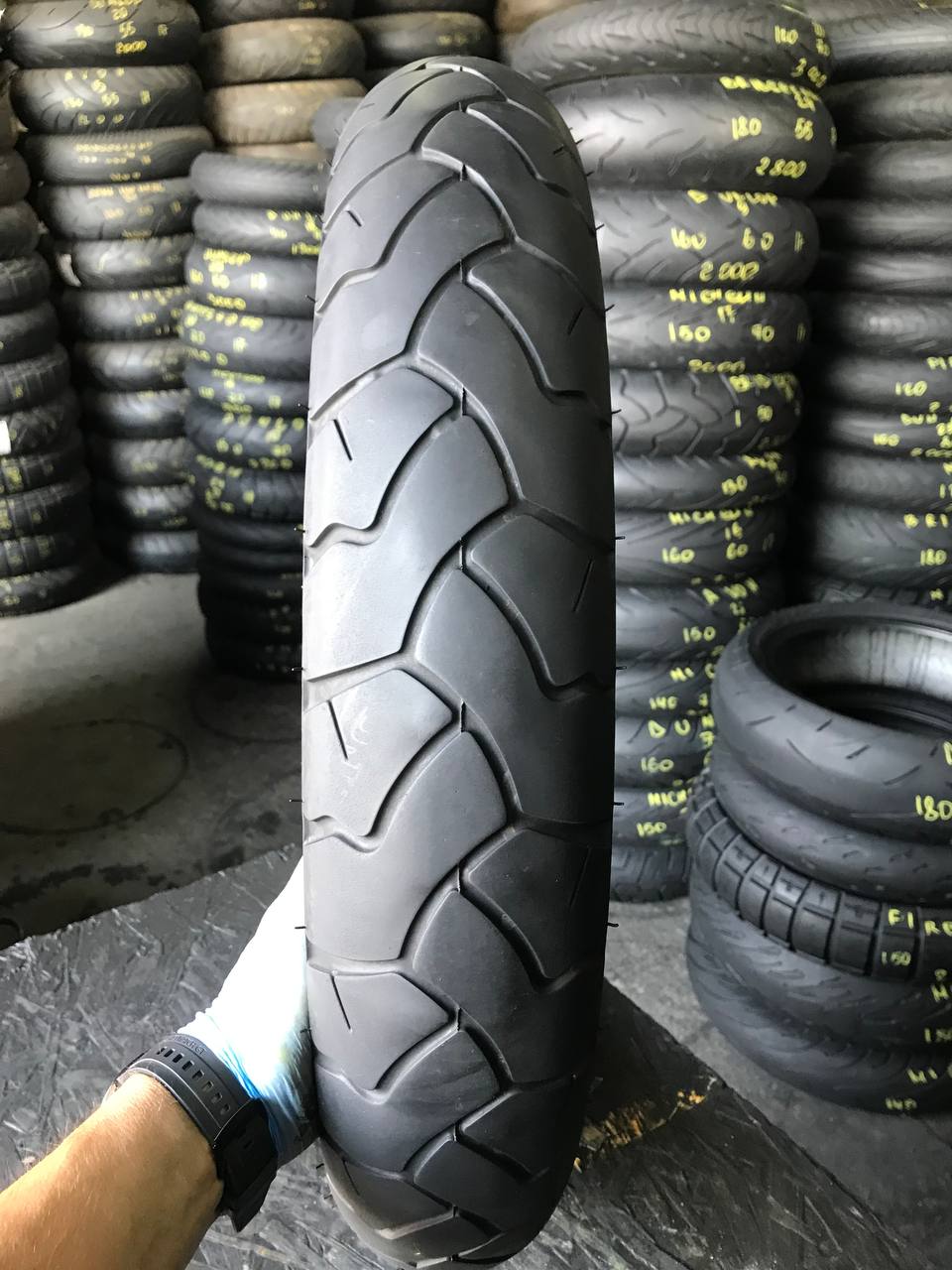 110/80 R19 Bridgestone Battle Wing BW-501
