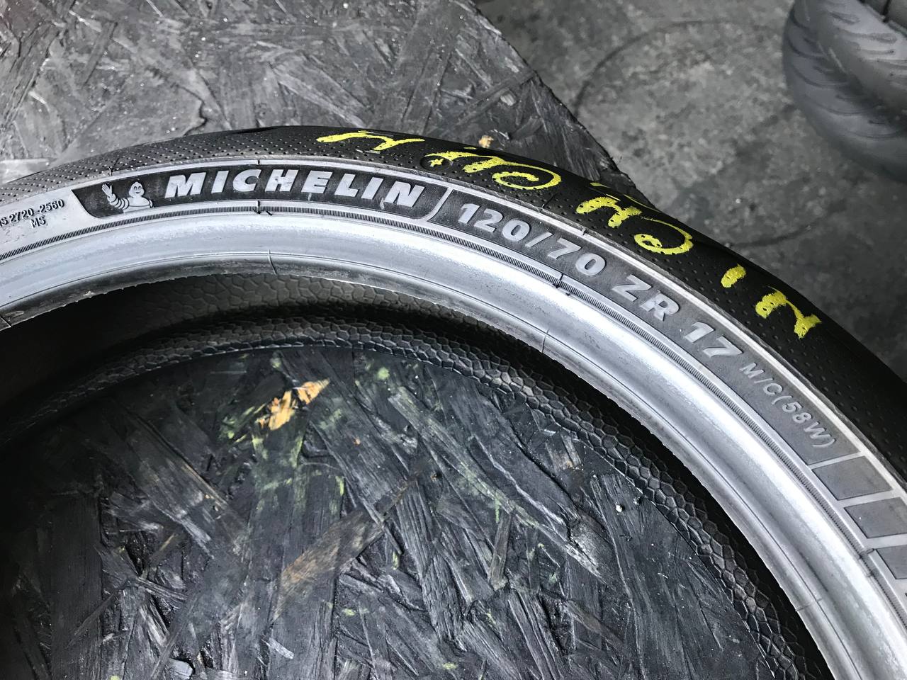120/70 R17 Michelin Power 5