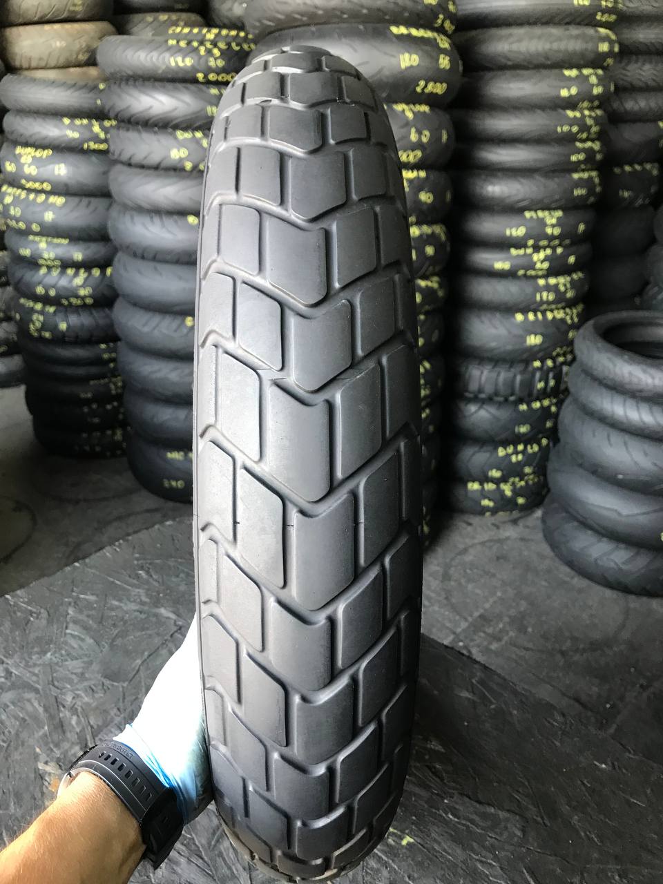 110/80 R18 Pirelli MT60 RS