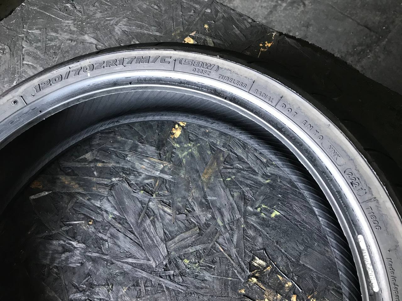 120/70 R17 Bridgestone Battlax Sport Touring BT023F
