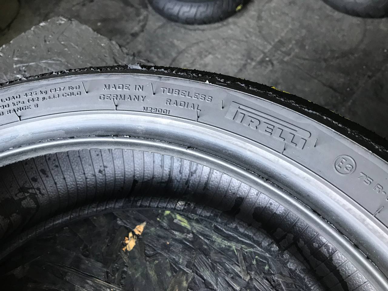 200/55 R17 Pirelli Diablo Supercorsa SP