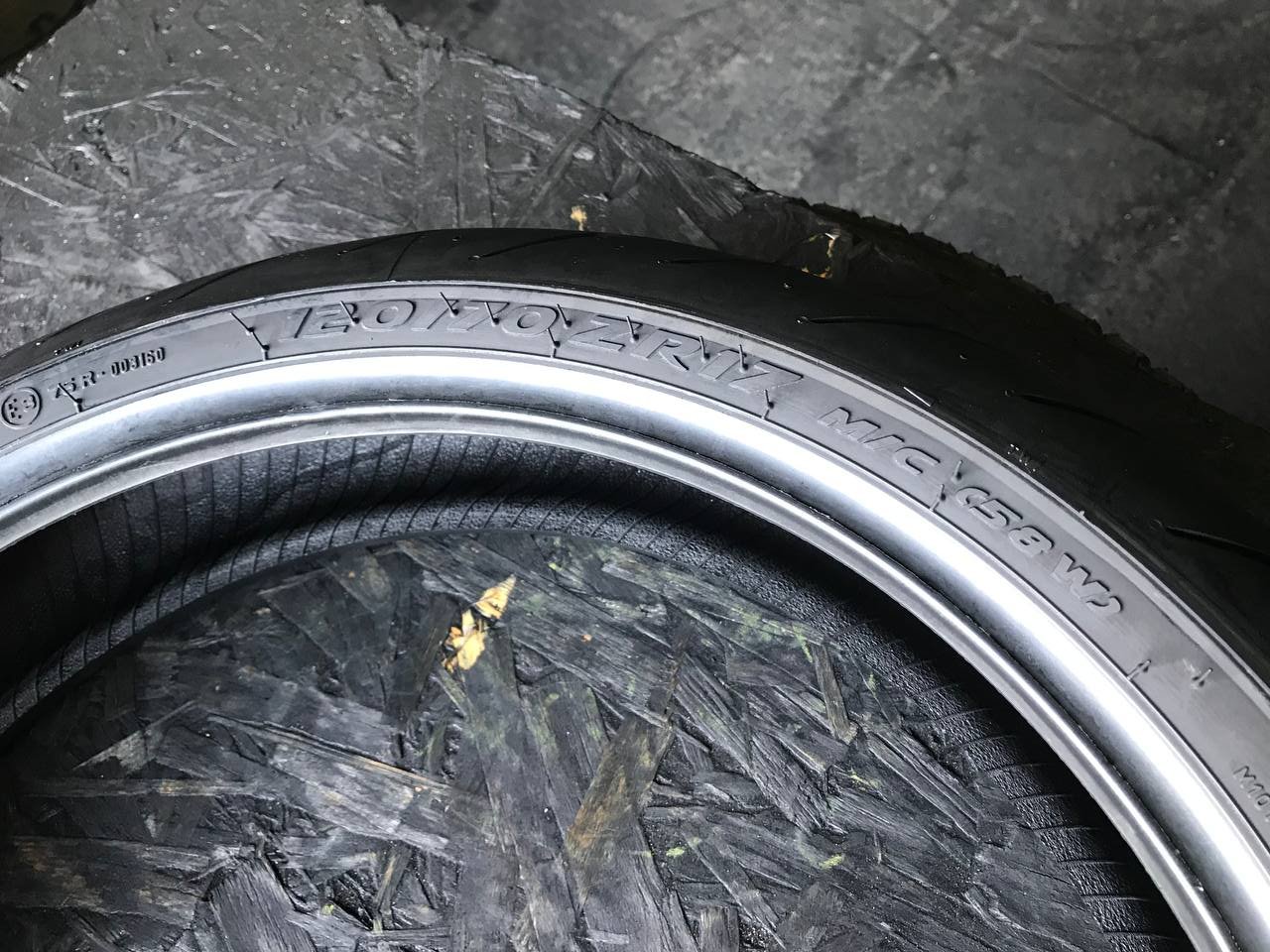 120/70 R17 Pirelli Diablo Rosso III