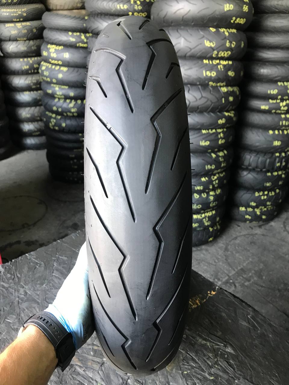 120/70 R17 Pirelli Diablo Rosso III