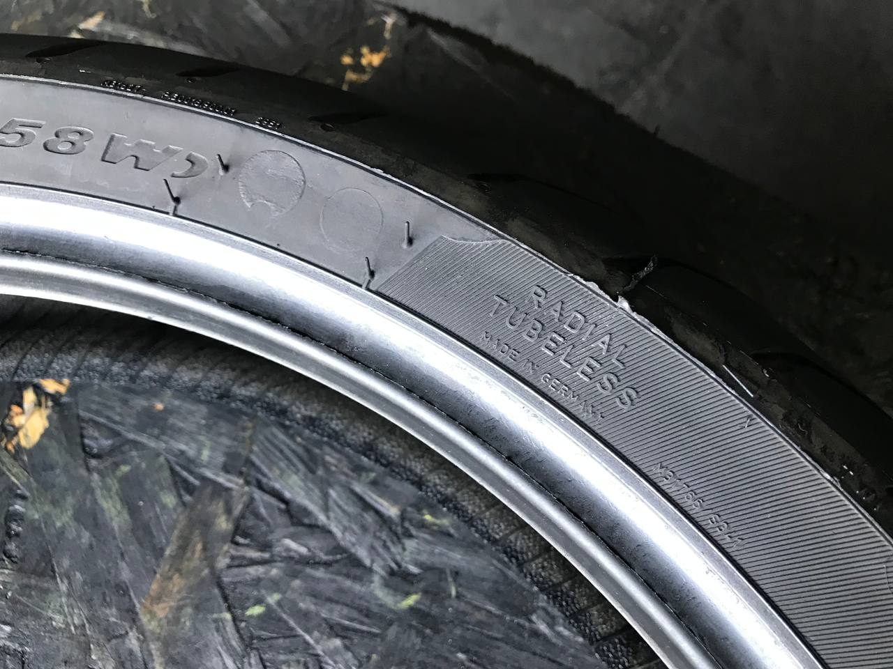 120/70 R17 Pirelli Angel GT II