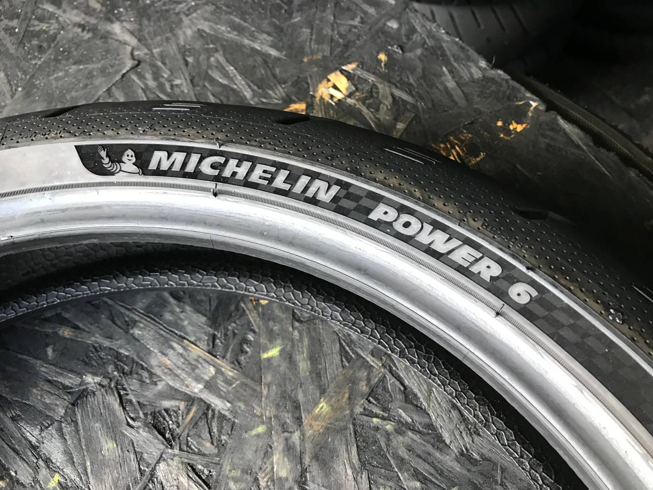 120/70 R17 Michelin Power 6