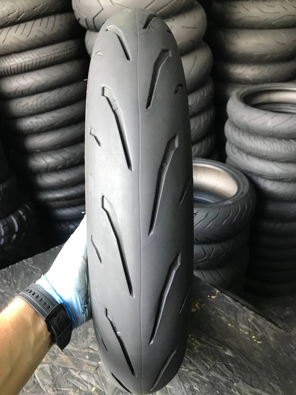 120/70 R17 Michelin Power 6
