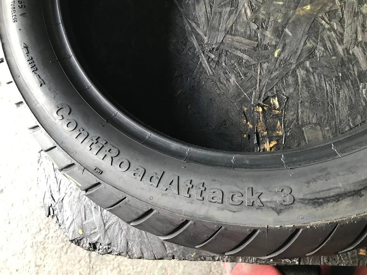 130/80 R17 Continental ContiRoadAttack 3