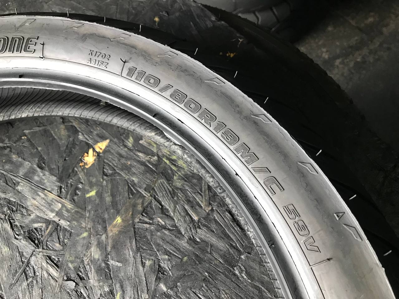 110/80 R19 Bridgestone Battlax Adventure A41F